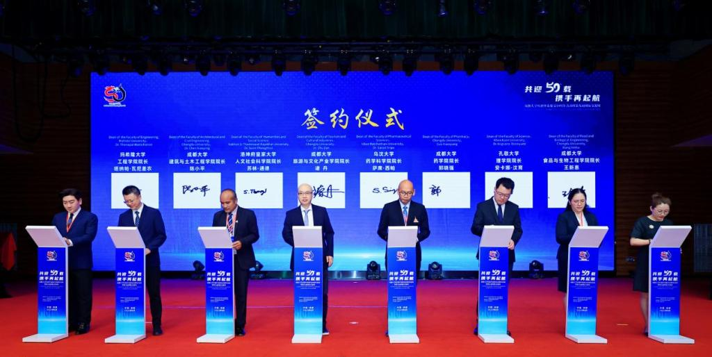 教育搭桥庆中泰 产教融合育英才 -我院携手泰国洛坤皇家大学启动3+1合作项目