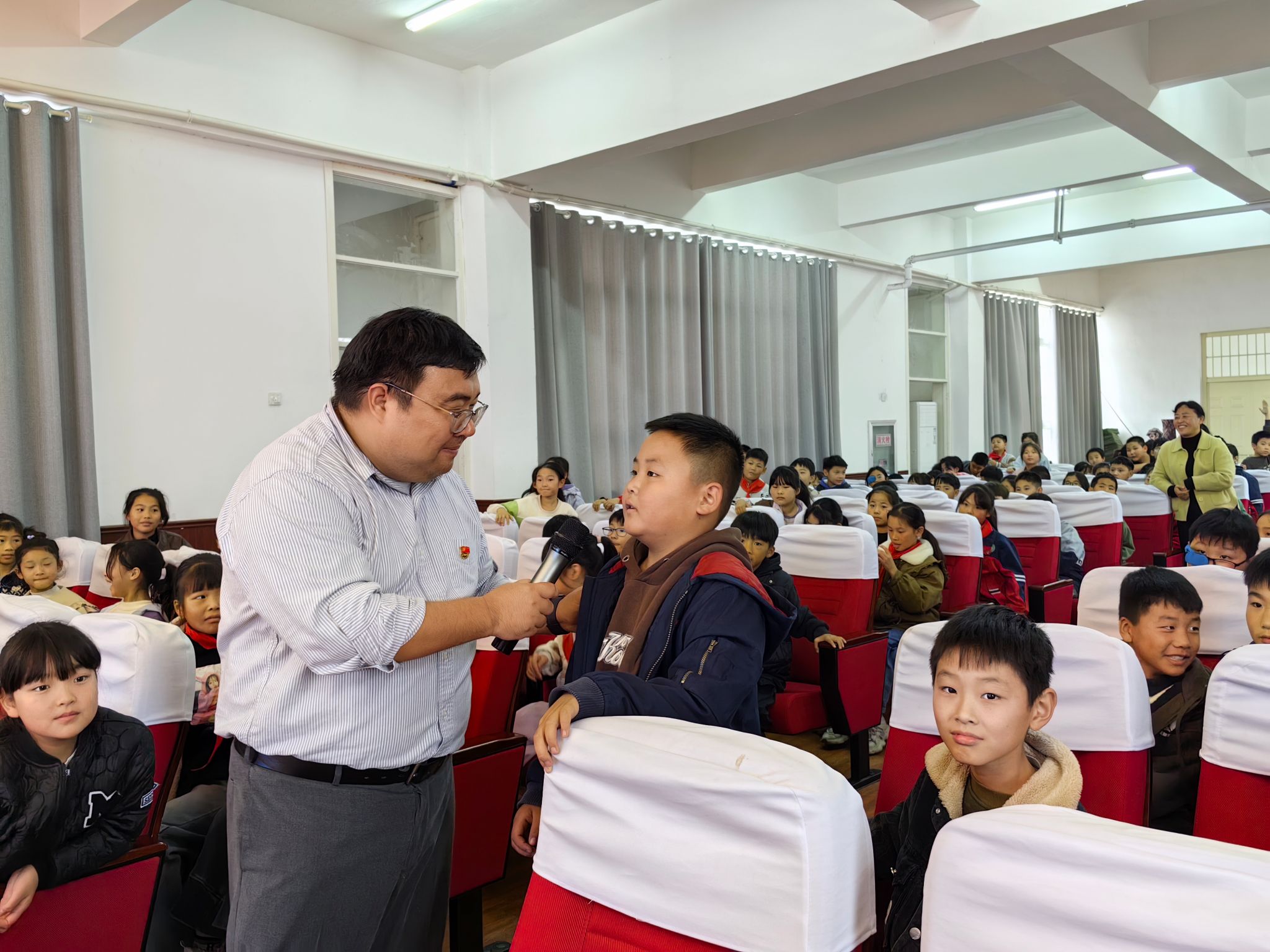 资源与环境工程学院组织开展定点帮扶系列活动