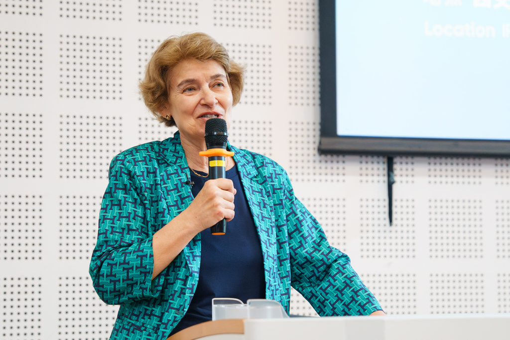 联合国教科文组织前总干事Irina Bokova在西浦发表演讲